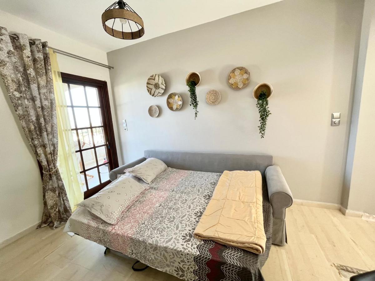 Ξενώνας Vasiliki Vathí Exterior foto